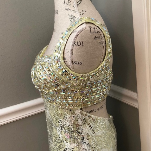 NEW CLARISSE SZ 6 LIMEADE ICE SEQUIN BEADED FORMAL EVENING GOWN - Picture 5 of 15